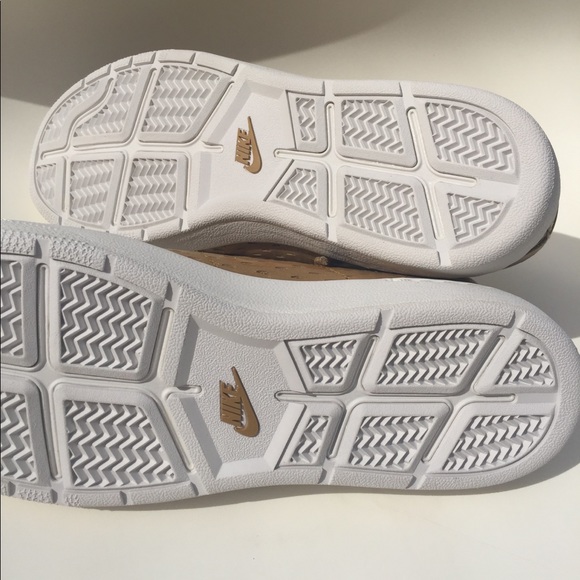 gold nike tennis shoes